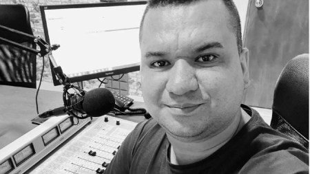 En San Rafael, autoridades investigan la muerte del locutor Julio Zapata En San Rafael, autoridades investigan la muerte del locutor Julio Zapata