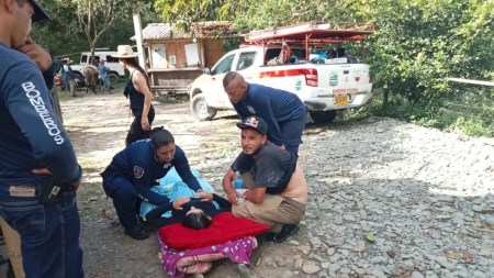 Ya-fue-rescatada-la-paracaidista-que-sufrio-un-accidente-en-El-Carmen-de-Viboral