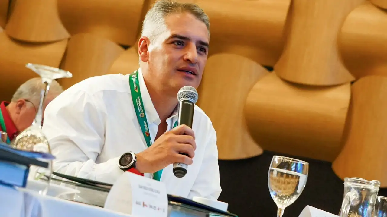 Alcaldes-y-gobernadores-de-ciudades-capitales-exigen-al-Gobierno-Nacional-el-fin-del-cese-al-fueg