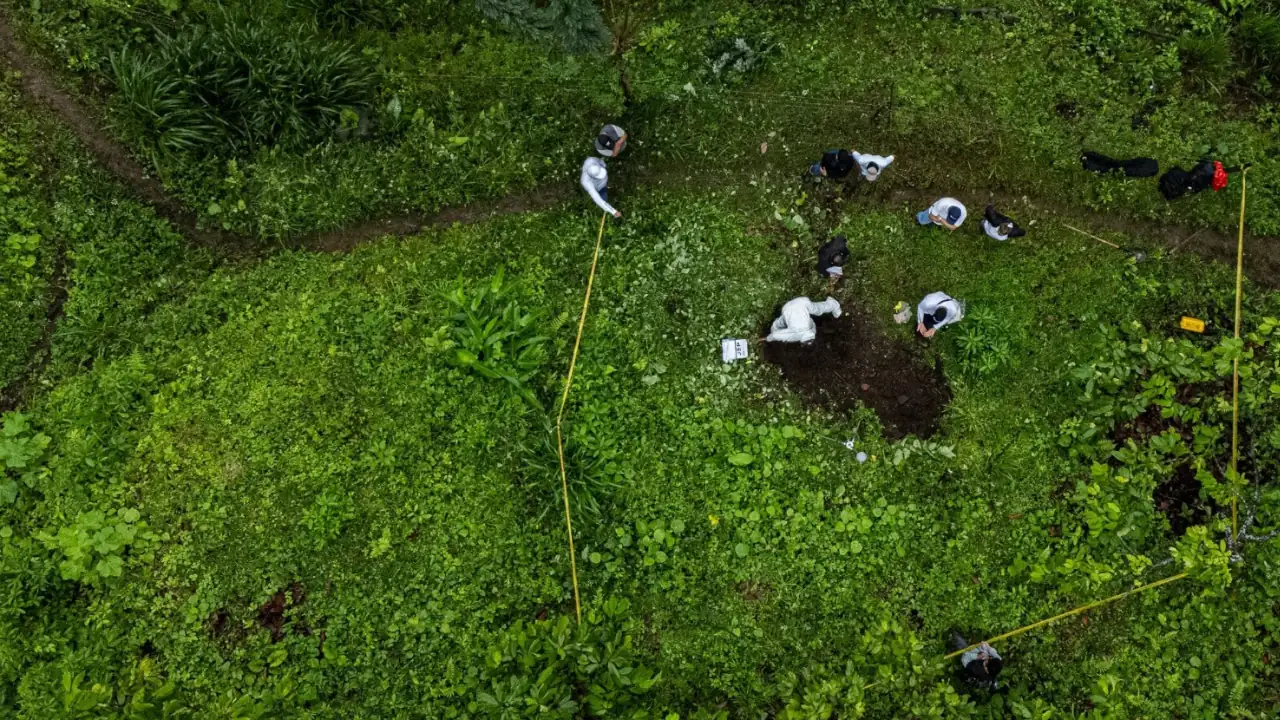 JEP-exhuma-dos-cuerpos-de-desaparecidos-hace-30-anos-en-San-Jose-de-Apartado