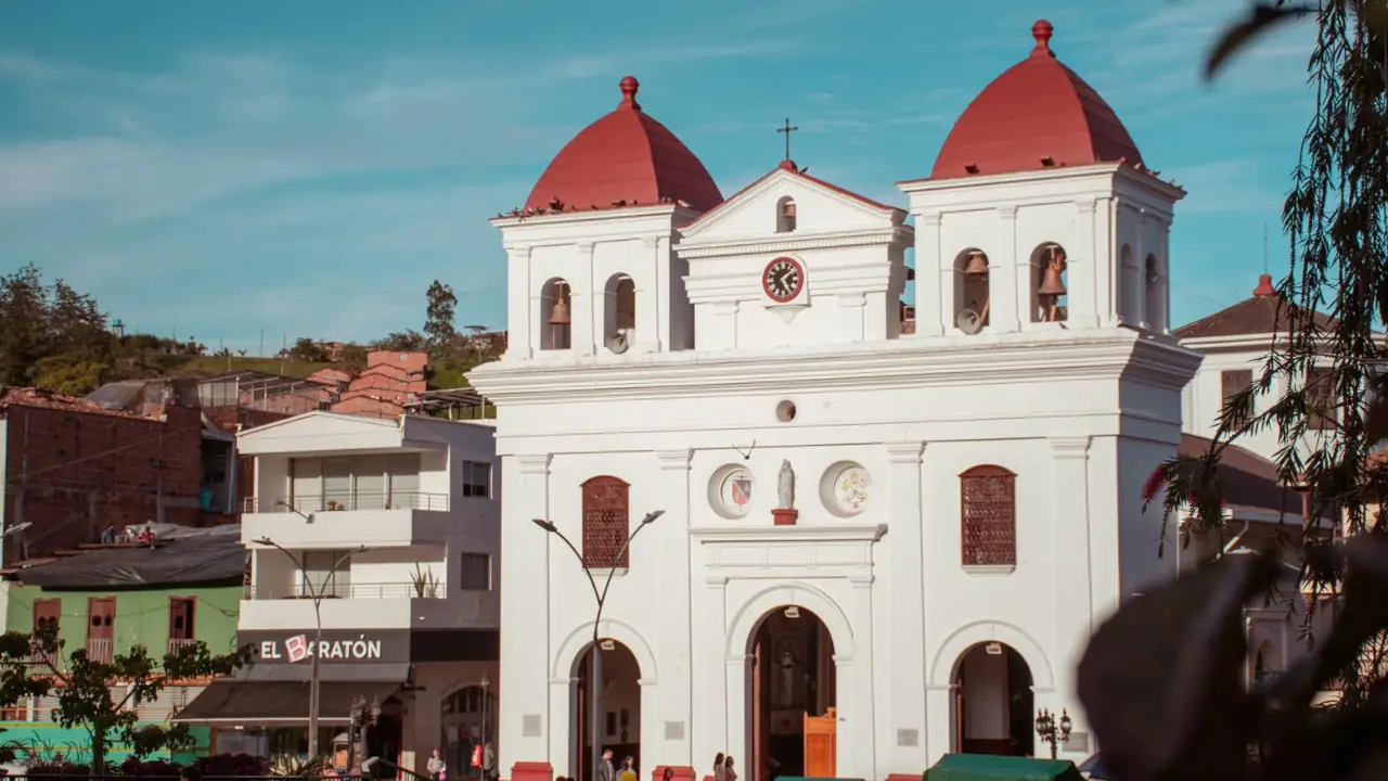 ¡Histórico! Llega a Colombia huesito de San Judas Tadeo, estará en El Santuario, Antioquia 1 ¡Histórico! Llega a Colombia reliquia de primer grado de San Judas Tadeo: estará en El Santuario, Antioquia