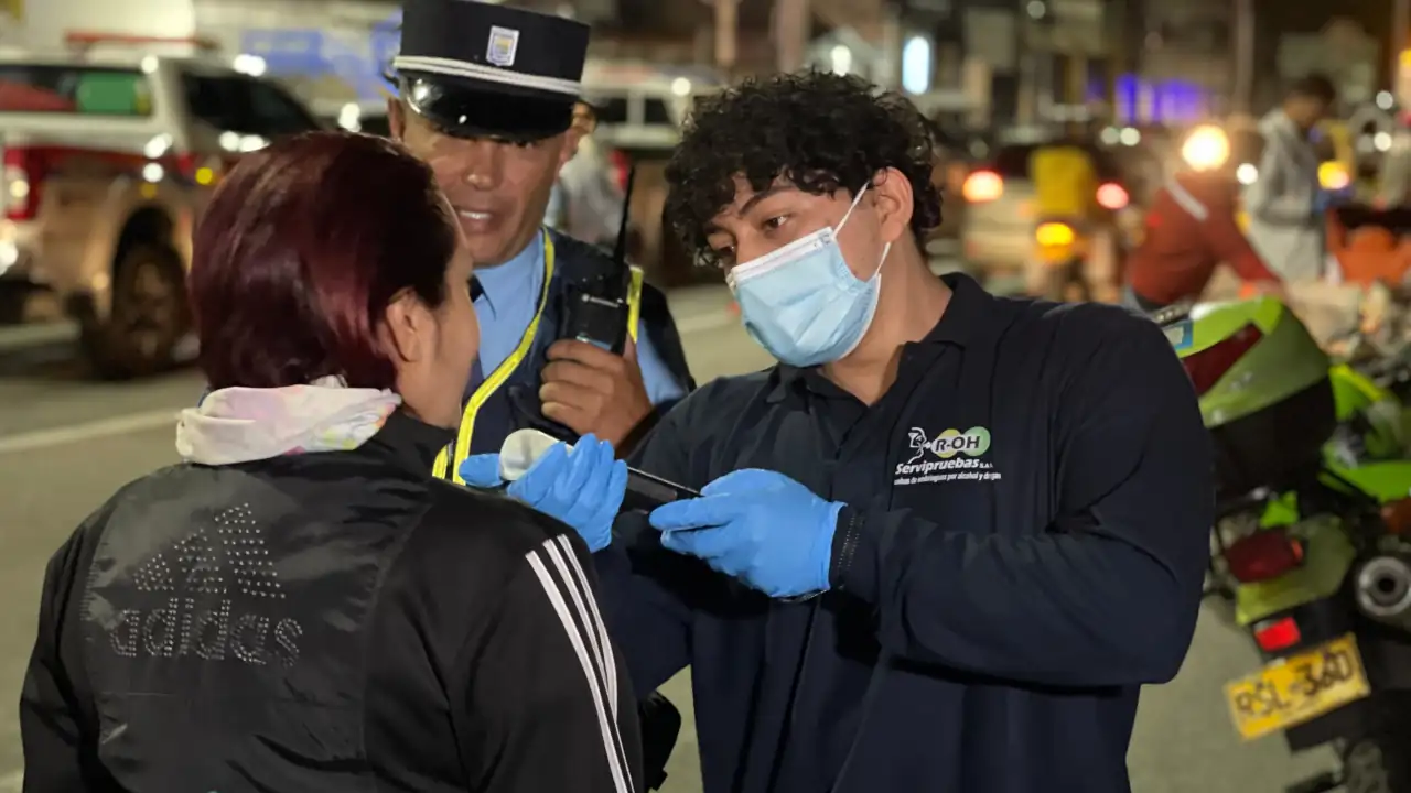 En Bello sancionaron a 32 conductores por conducir en estado de embriaguez en operativo realizado en la madrugada de este domingo 3 En Bello sancionaron a 32 conductores por conducir en estado de embriaguez en operativo realizado en la madrugada de este domingo