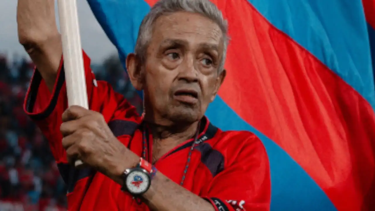 ¡Luto en el DIM! Fallece 'Caretorta', ícono de la hinchada