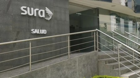 Gobierno-de-Petro-le-responde-a-la-EPS-Sura-y-defiende-la-financiacion