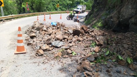 Motociclista que sobrevivió a la caída de piedras en Amagá aún no ha sido identificado Motociclista-que-sobrevivio-a-la-caida-de-piedras-en-Amaga-aun-no-ha-sido-identificado