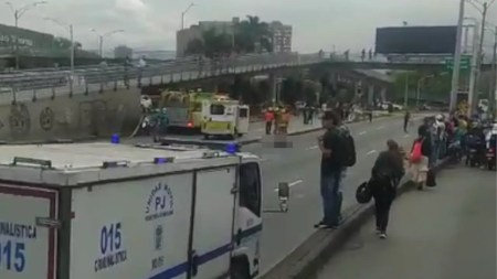 Una persona perdió la vida al ser atropellada por un camión en Medellín