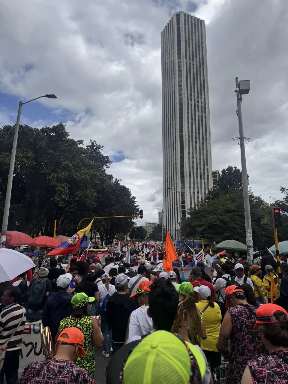 Marcha del 1 de mayo: en Medellín marcharon cerca de 9.000 personas 1 Marcha del 1 de mayo: en Medellín marcharon cerca de 9000 mil personas