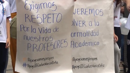 Con plantón en la Institución Educativa Carlos Vieco, la comunidad pide por la seguridad de los profesores y estudiantes plantón-institucion-educativa-carlos vieco-profesores