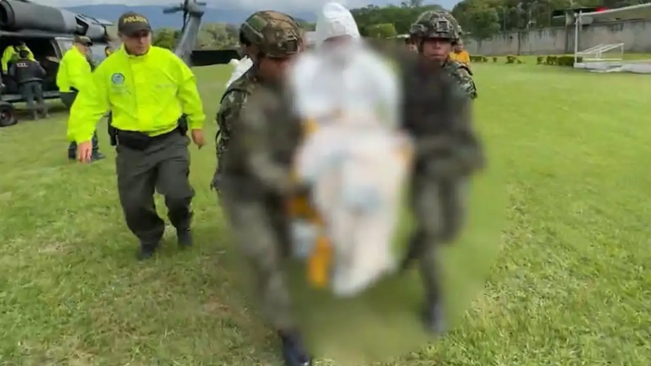 Un hombre perdió la vida y otros dos terminaron capturados tras combates contra el ‘Clan del Golfo’ en el norte de Antioquia 1 Un-hombre-perdio-la-vida-y-otros-dos-terminaron-capturados-tras-combates-contra-el-‘Clan-del-Golfo-en-el-norte-de-Antioquia.