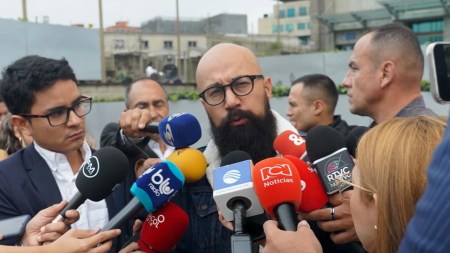 Carlos Carrillo se presentó como testigo ante la Fiscalía por el caso de corrupción con los carrotanques Carlos Carrillo se presento como testigo ante la Fiscalia por el caso de corrupcion con los carrotanques