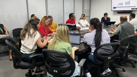 Envigado-anuncia-la-reapertura-de-sede-para-que-los-ciudadanos-reclamen-medicamentos-de-Savia-Salud