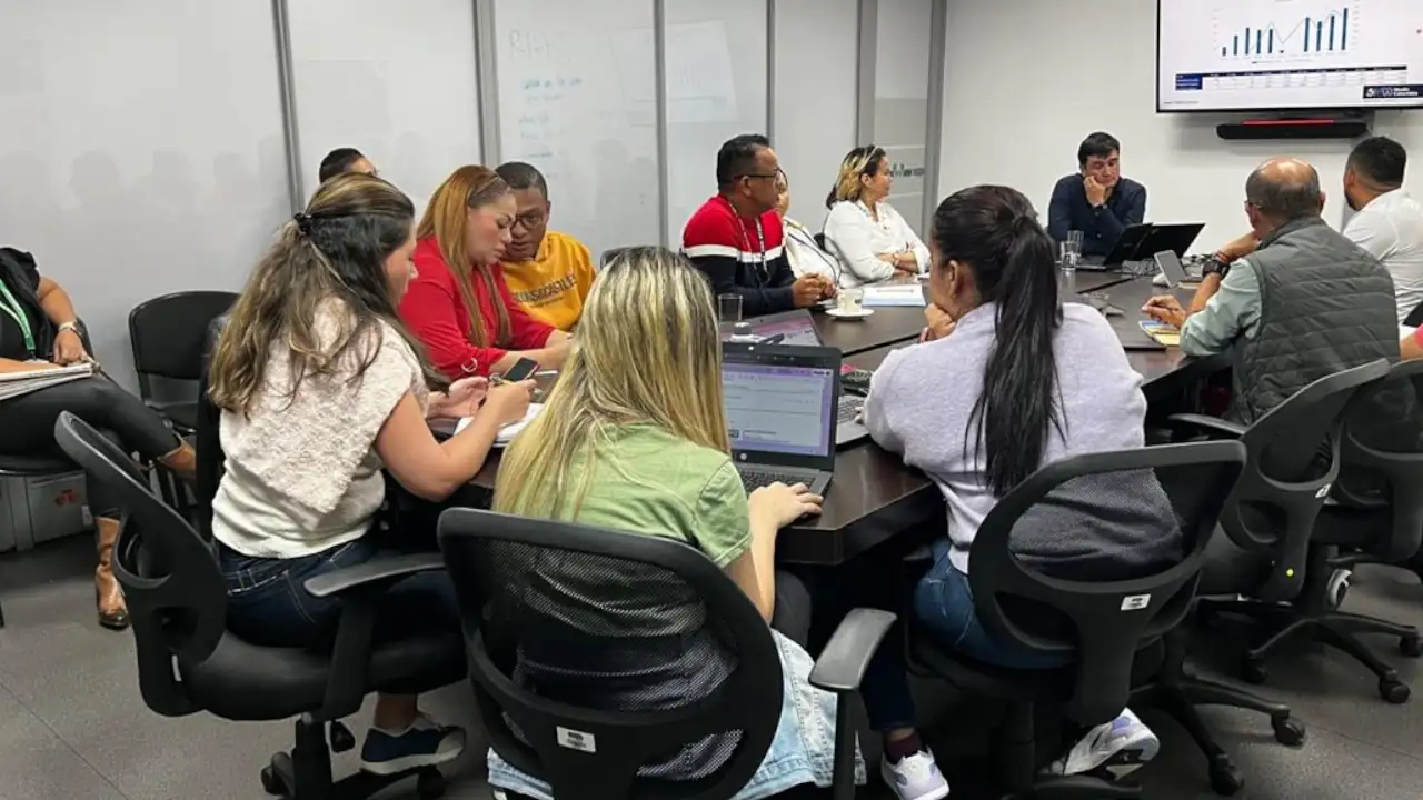 Envigado-anuncia-la-reapertura-de-sede-para-que-los-ciudadanos-reclamen-medicamentos-de-Savia-Salud