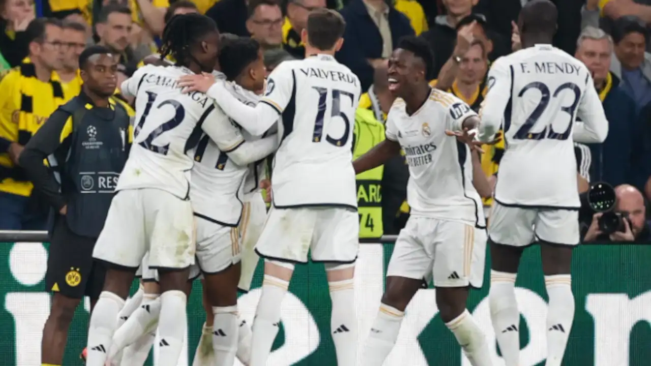 ¡El Rey de la Champions vuelve a reinar! Real Madrid conquista 'la orejona' número 15 tras vencer al Borussia Dortmund 1 ¡El Rey de Champions vuelve a reinar! Real Madrid conquista la Orejona número 15 tras vencer al Borussia Dortmund