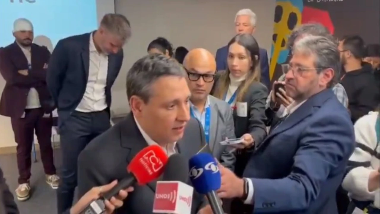 Ministro de las TIC pide a la Superfinanciera tomar medidas sobre la caída del sistema de Bancolombia