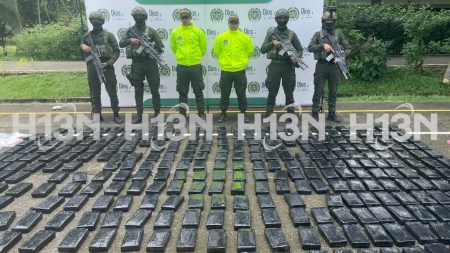 Cargamento de cocaína de cocaína de alta pureza es descubierto en la vía Medellín – Urabá