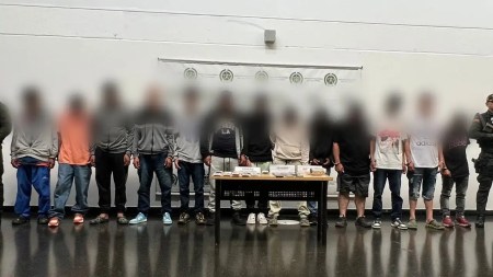 Ofensiva contra la extorsión en el Valle de Aburrá: 18 capturados en 26 diligencias de allanamiento extorsión