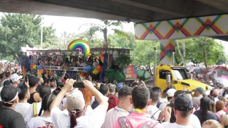 marcha del orgullo-lgbtiq-medellin
