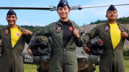 La Fuerza Aérea Colombiana vuela hoy con los colores de la Selección