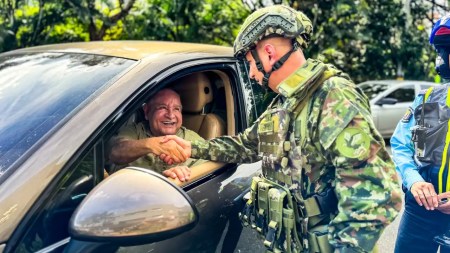Soldados, policías y agentes de tránsito se unen para realizar puestos de control en el Valle de Aburrá