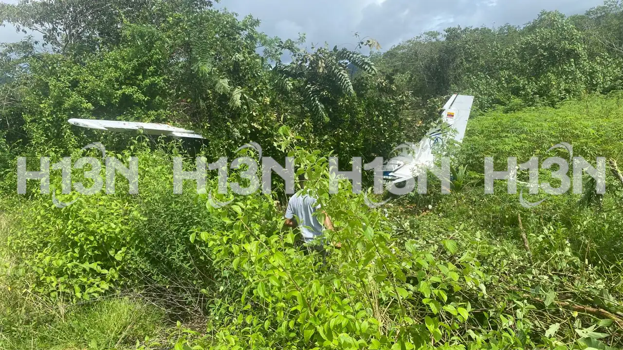 Avioneta en la que viajaban funcionarios de la Aeronáutica Civil se accidentó en Bahía Solano 1 Avioneta en la que viajaban funcionarios de la Aeronáutica Civil se accidentó en Bahía Solano