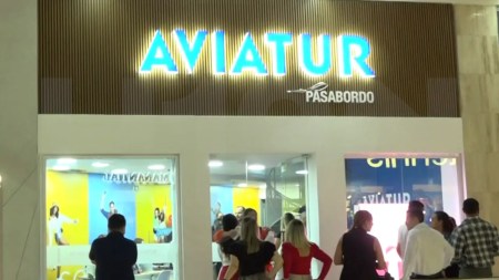 Aviatur