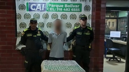 Capturan en el centro de Medellín a un joven con más de mil gramos de marihuana listas para vender Capturan en el centro de Medellín a un joven con más de mil gramos de marihuana listas para vender