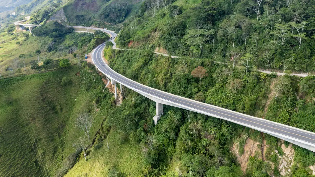 Conexión Norte: ANI entrega nueva vía que reduce tiempos de viaje entre Medellín y Cartagena