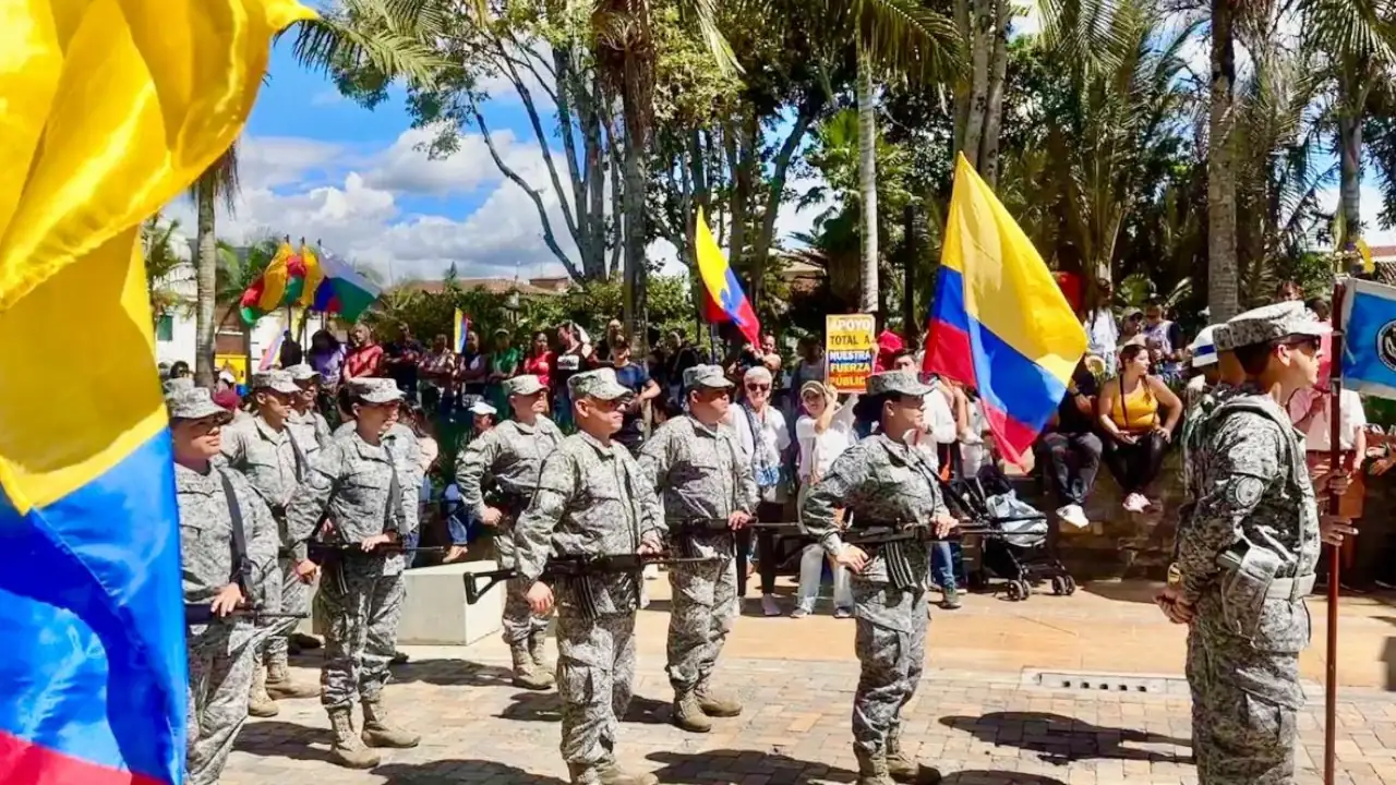 Fuerza Aérea Colombiana celebra el 20 de Julio en Antioquia