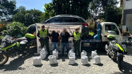 La Policía de Antioquia incautó más de 600 kilos de explosivos La Pintada - Bolombolo
