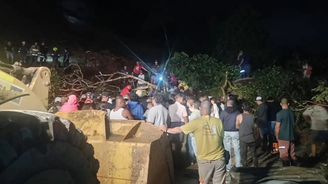 No hay paso en la vía Medellín – Urabá, por derrumbe en Cañasgordas