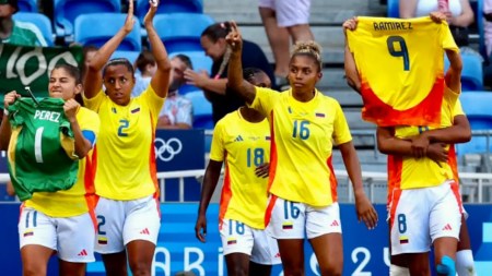 Colombia vence a Nueva Zelanda en un partido clave de los Juegos Olímpicos