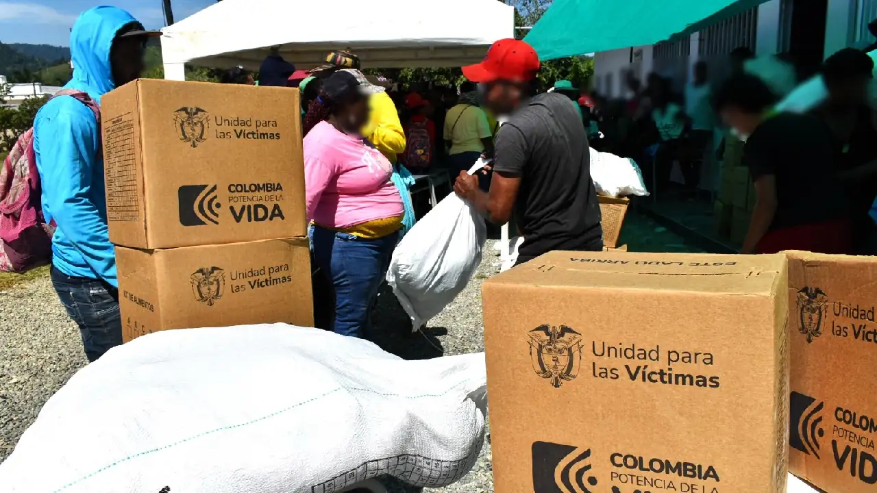 Familias de El Bagre recibieron 150 toneladas en víveres por parte de la Unidad para las Víctimas 2 ayuda-humanitaria-elbagre2