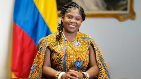 fiscalia-acusa-por-discriminacional racial-a-Francia márquez