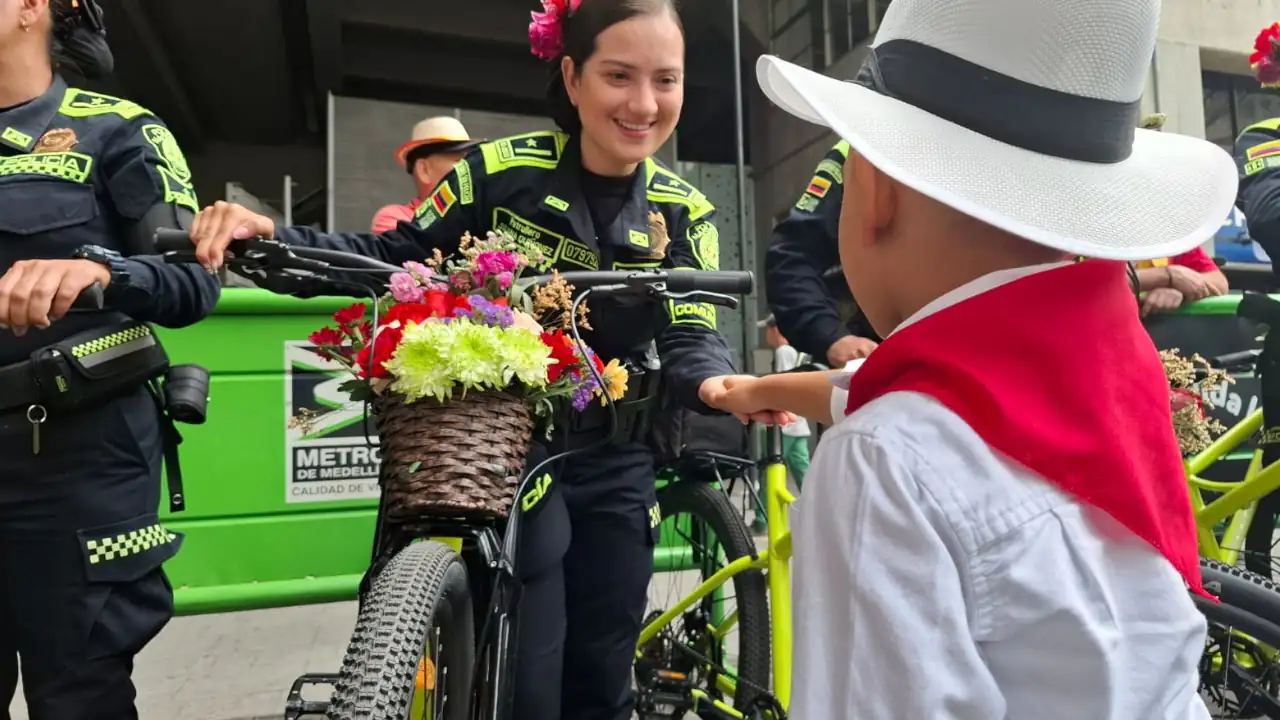 Policía acompaña los eventos de la Feria de las Flores 2024 programados para este sábado, 3 de agosto