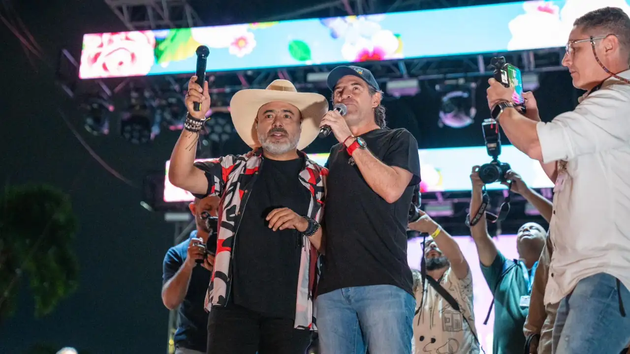 Medellín se viste de fiesta: inició la Feria de las Flores 2024 con gigantesco concierto