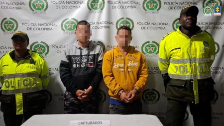A la cárcel dos hermanos señalados del homicidio de un comerciante por un televisor en Antioquia