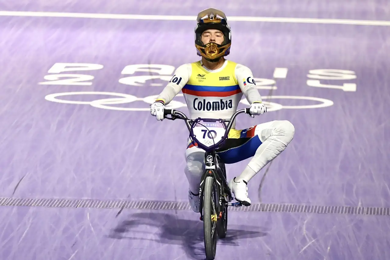 Mateo Carmona avanza a la final de BMX en los Juegos Olímpicos: una esperanza de medalla para Colombia 1 Mateo Carmona avanza a la final de BMX en los Juegos Olímpicos: una esperanza de medalla para Colombia