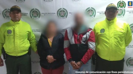En-Medellin-una-mujer-amarraba-a-su-hija-de-8-anos-para-que-abusaran-de-ella-a-cambio-de-dinero
