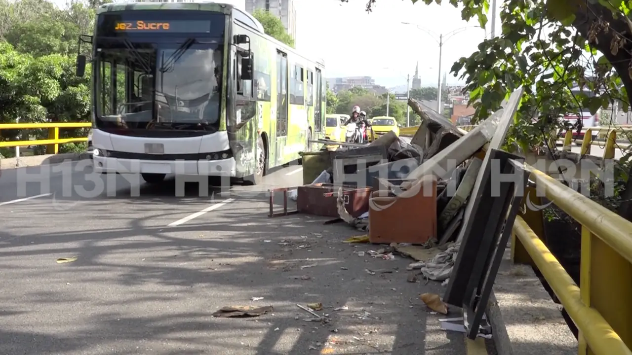 basura-calles-de-medellin-san-juan-oriental3