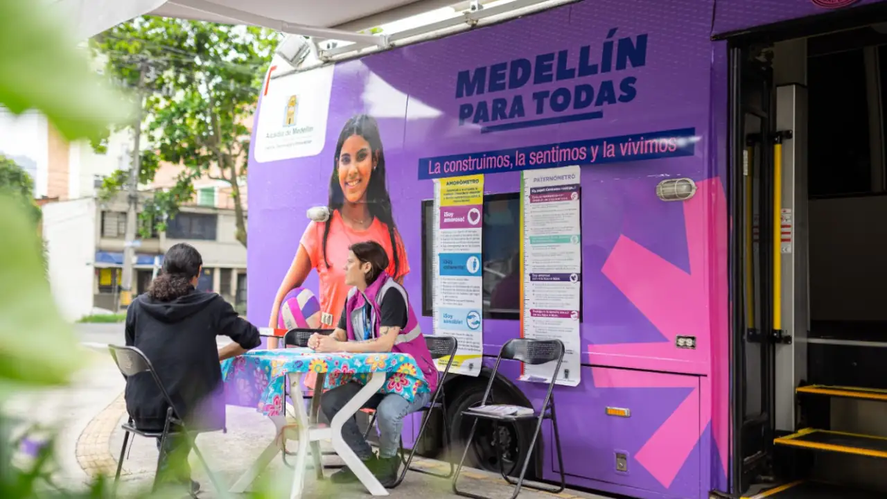 bus mujeres2