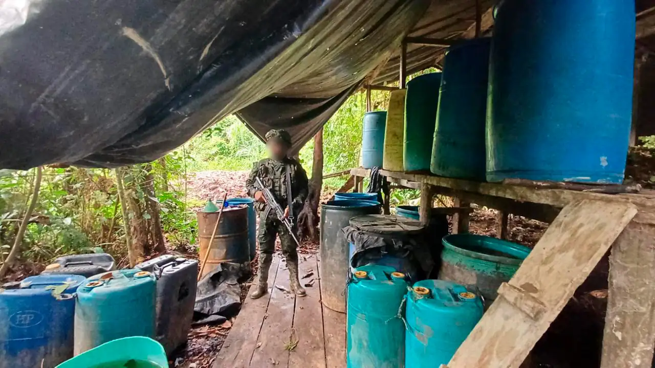 Se aprovechaban de inundaciones del terreno para esconder laboratorios de coca: Ejército los destruyó 1 laboratorios-coca-occidente-cauca-colombia