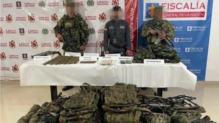 Fuertes combates en Yarumal entre Ejército y Clan del Golfo permitieron incautar importante material de guerra material-guerra-yarumal