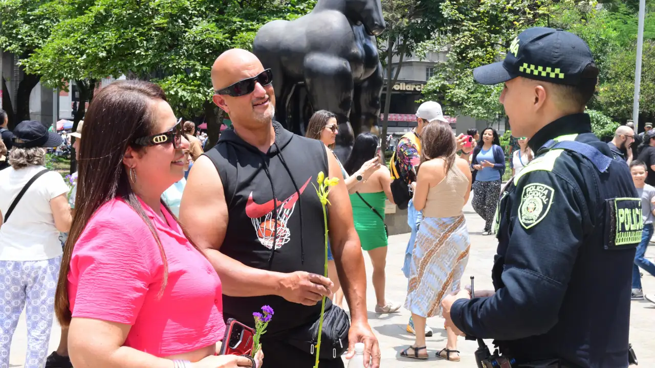 En el Valle de Aburrá, Policía refuerza seguridad por el fin de semana de Amor y Amistad