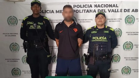 Capturan en flagrancia a hombre por presunta extorsión en Medellín Capturan en flagrancia a hombre por presunta extorsión en Medellín