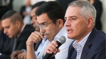 presupuesto-general-de la-Nacion-2025-gobernador-antioquia-andres-julian-redon