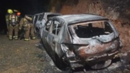 En Medellín, fue quemado un vehículo de la UNP asignado a un líder