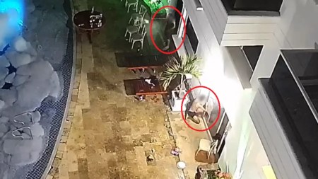 Ladrones descalzos y en pantaloneta ingresaron a una finca y robaron a extranjeros en Girardota
