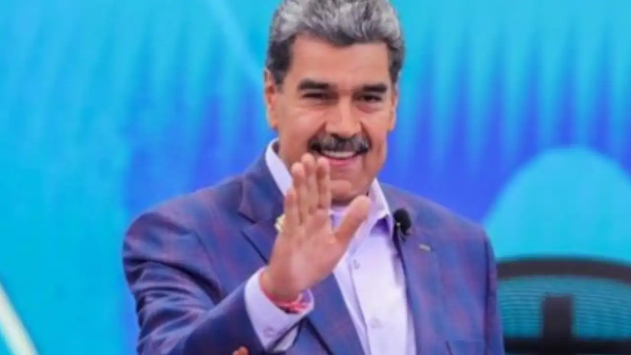 Maduro decretó que adelanta la Navidad en Venezuela a octubre Maduro decretó que adelanta la Navidad en Venezuela a octubre