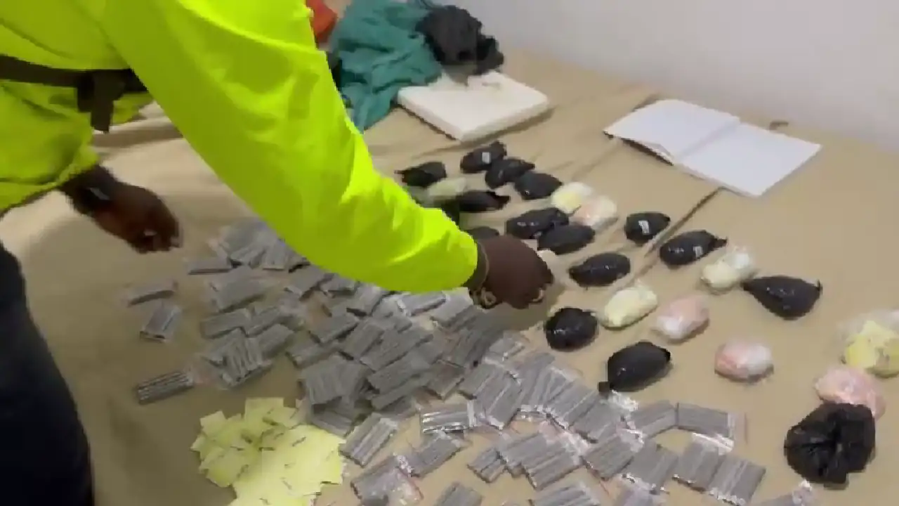 Cayó alias “Sebastián” presunto traficante de estupefacientes que delinquía en 10 barrios de Apartadó 2 captura-alias-sebastian-apartado-estupefacientes3