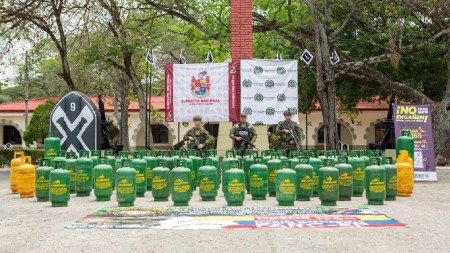 En el Huila hallaron 61 cilindros de gas que fueron robados para presuntamente cometer actos terroristas cilindros-gas-ribados-farc-atentados-recuperados-ejercito